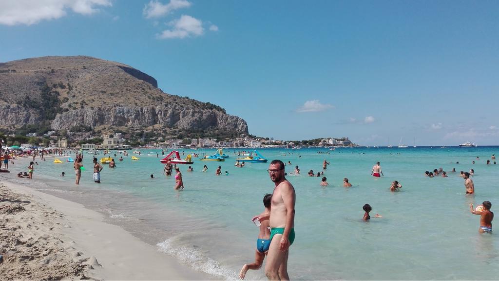 Halley House Mondello Εξωτερικό φωτογραφία